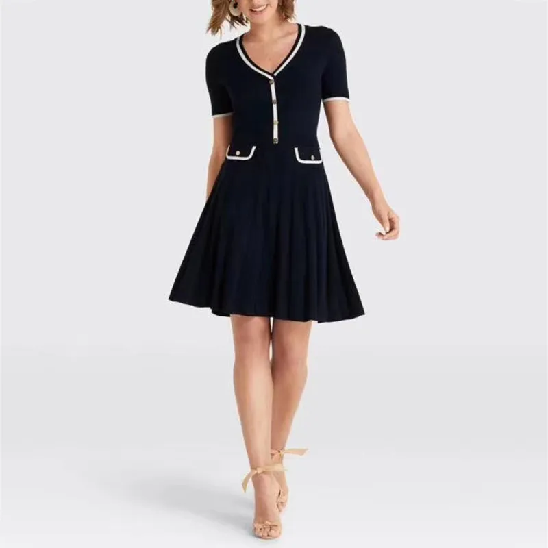 Роскошное дизайнерское Брендовое вязаное платье для женщин, повседневное Плиссированное вязаное платье с V-образным вырезом
Роскошное дизайнерское Брендовое вязаное платье для женщин, повседневное Плиссированное вязаное платье с V-образным вырезом