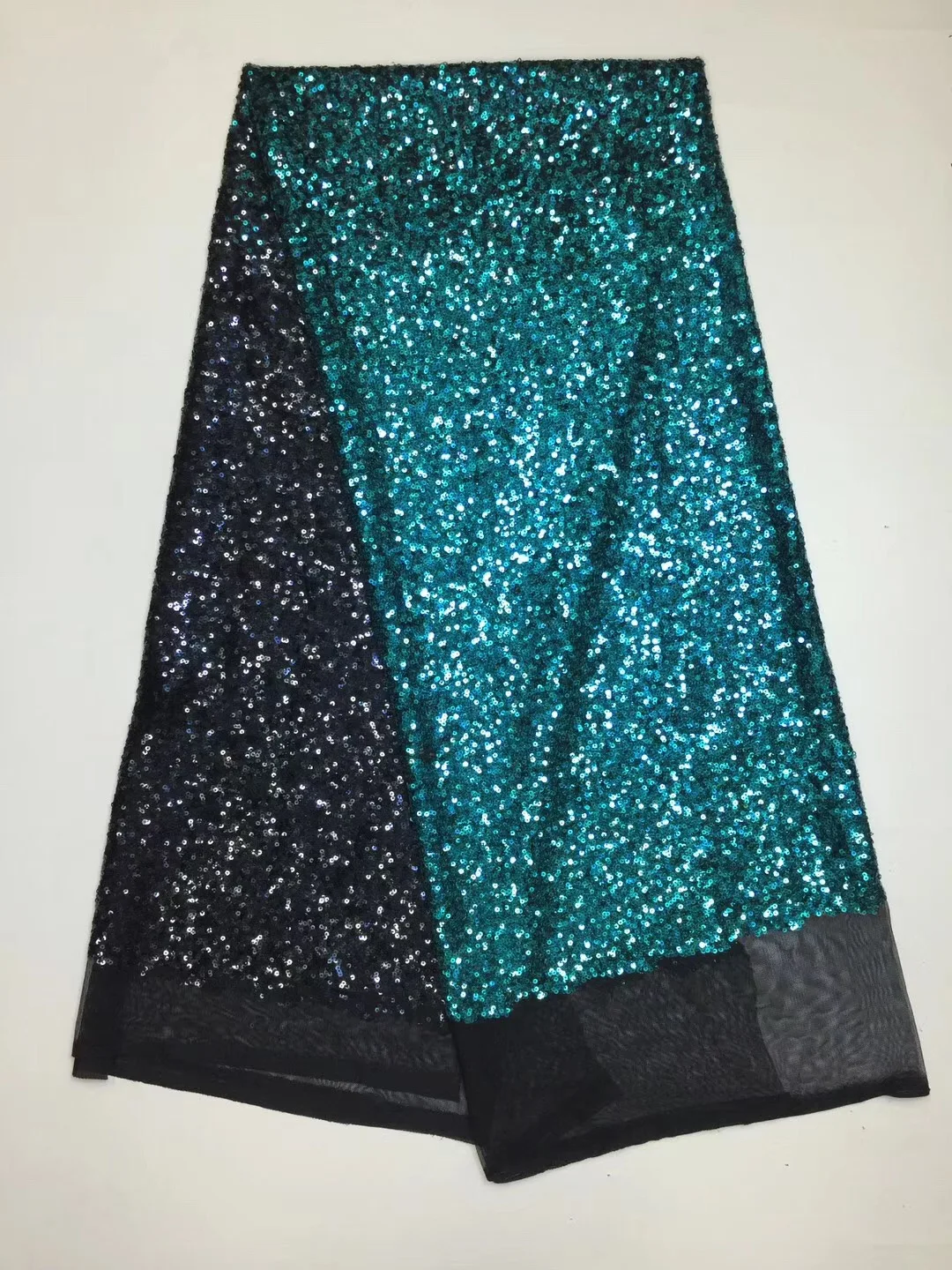 French Net Lace Fabric 2019 Latest african guipure lace fabric with embroidery mesh tulle Green cord Sequins lace fabric DF1006
French Net Lace Fabric 2019 Latest african guipure lace fabric with embroidery mesh tulle Green cord Sequins lace fabric DF1006