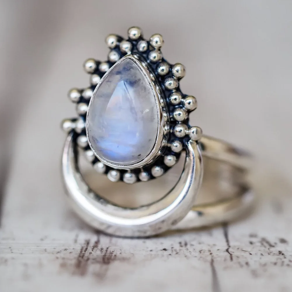 Vintage Rings For Women Antique Tibetan Silver Big Healing Crystal Ring Boho Indian Jewelry Moonstone Ring Girls Ladies Gifts
Vintage Rings For Women Antique Tibetan Silver Big Healing Crystal Ring Boho Indian Jewelry Moonstone Ring Girls Ladies Gifts
