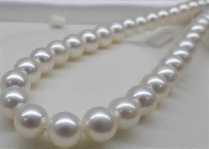 FREE shipping> >>>>10mm White Sea South Shell Pearl Necklace 17" AAA 100% Real Hand knotted UHE1142
FREE shipping> >>>>10mm White Sea South Shell Pearl Necklace 17" AAA 100% Real Hand knotted UHE1142