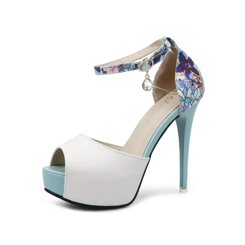 Summer Korean version 12CM fine with super high heels sexy rhinestone waterproof platform fish mouth sandals
Summer Korean version 12CM fine with super high heels sexy rhinestone waterproof platform fish mouth sandals