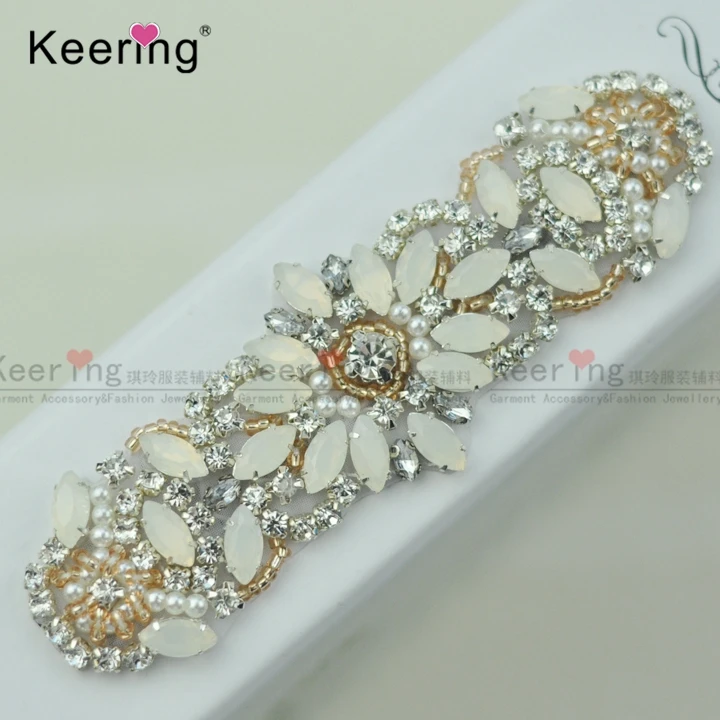 Keering Fashion Pretty jelly Sparkling Crystal Rhinestone Applique For Bridal Sash and baby headband WRA-977
Keering Fashion Pretty jelly Sparkling Crystal Rhinestone Applique For Bridal Sash and baby headband WRA-977