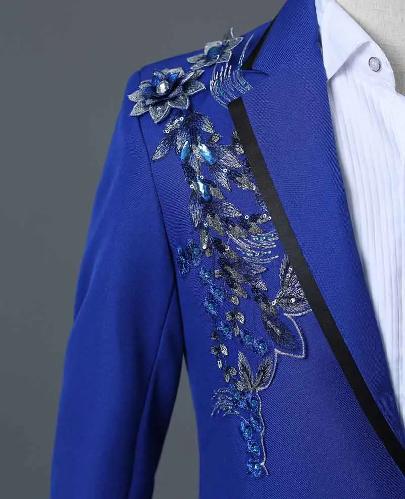 2 Peice Deluxe Men`s Suit One Button 3D Floral Crystal Modern Slim Fit Fancy Blazer Suit Wedding Party Dress For Men Plus Size
2 Peice Deluxe Men`s Suit One Button 3D Floral Crystal Modern Slim Fit Fancy Blazer Suit Wedding Party Dress For Men Plus Size