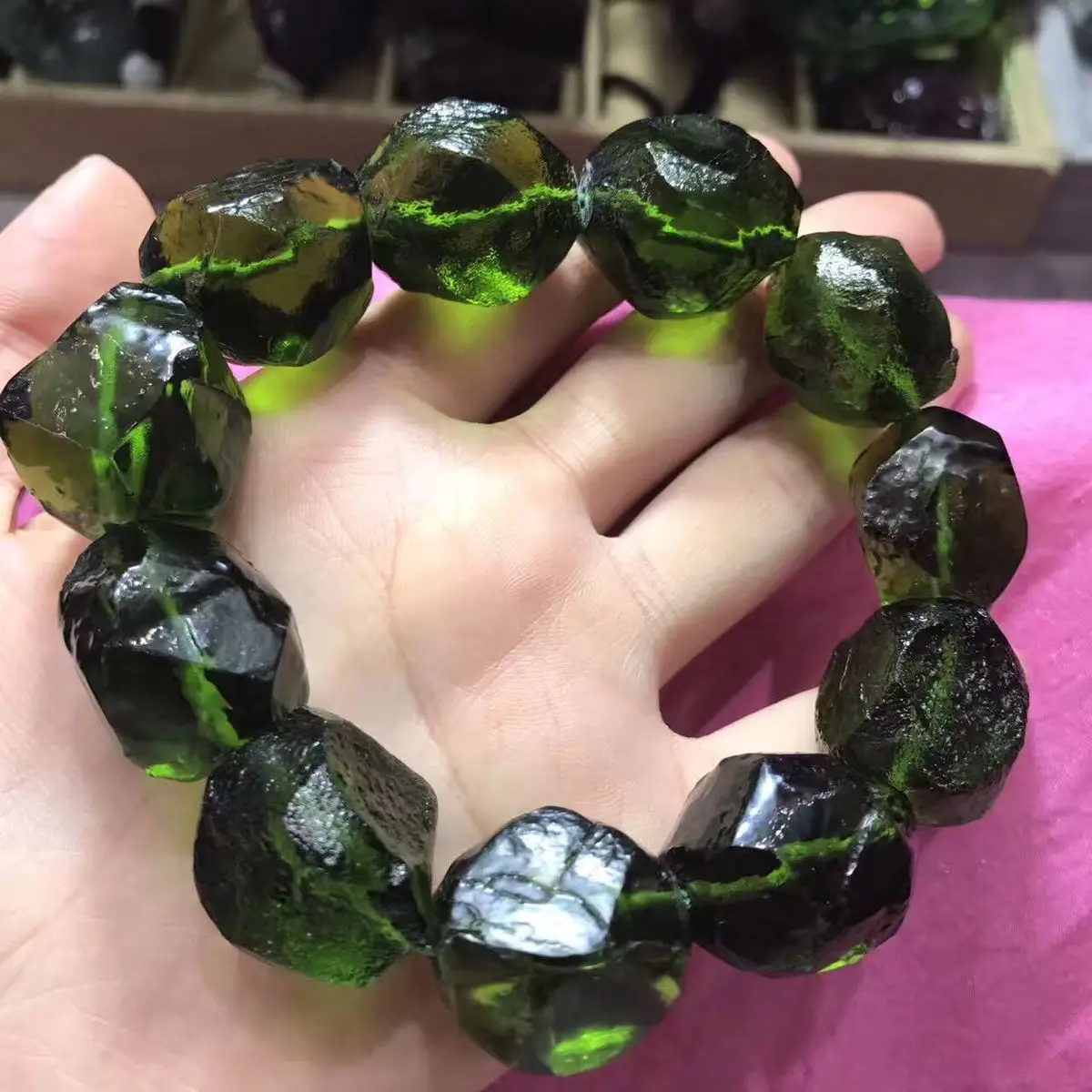 Super Grain Male Fund Czekh Meteorite Original Shisuihang Bracelet Can Eliminate Can Enrichment Exorcise Evil Spirits
Super Grain Male Fund Czekh Meteorite Original Shisuihang Bracelet Can Eliminate Can Enrichment Exorcise Evil Spirits