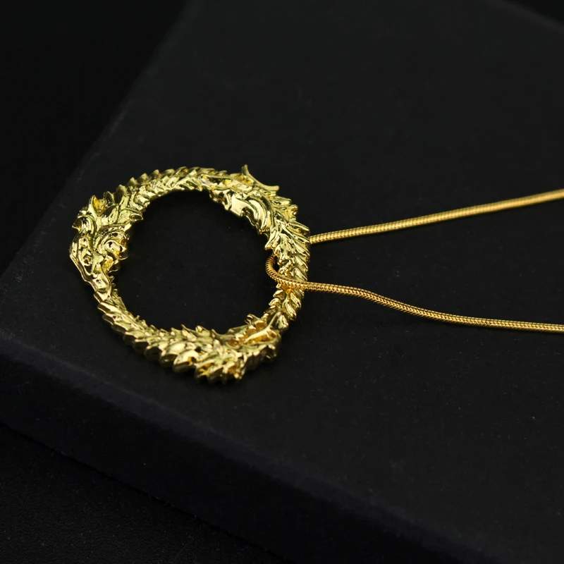 Модное ожерелье Jewrly Dragon Skyrim с изображением свитки старшего возраста золотое