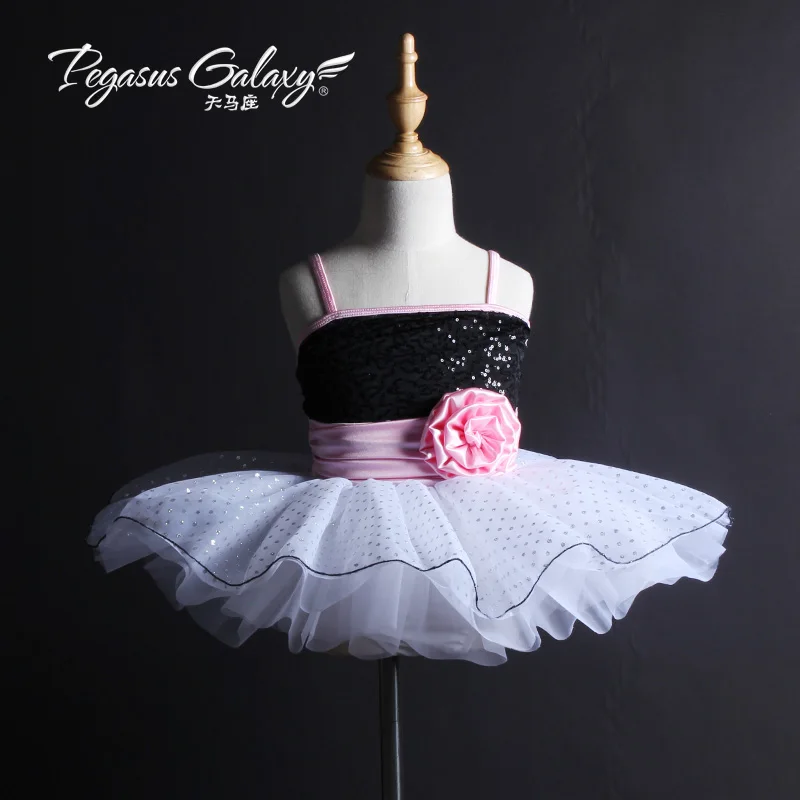 Black & White Sequins Swan Lake Ballet Dance Costume Ballet Tutu Dance Dress For Girls Ballet Leotards For Women Ballet Clothes
Black & White Sequins Swan Lake Ballet Dance Costume Ballet Tutu Dance Dress For Girls Ballet Leotards For Women Ballet Clothes