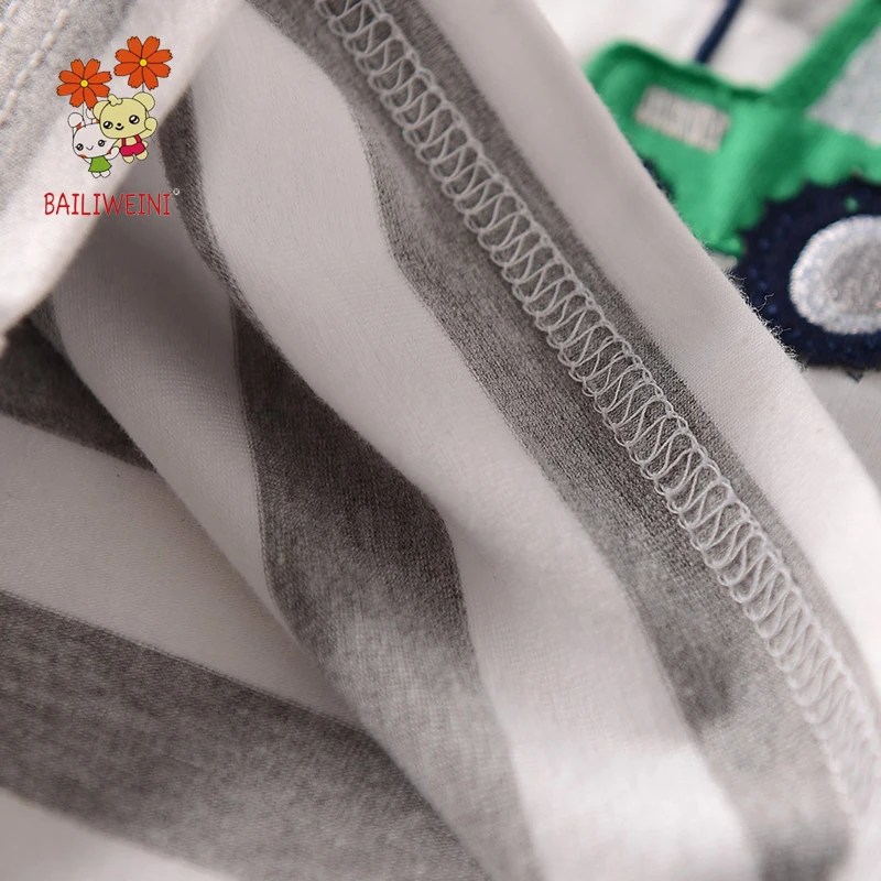 BAILIWIENI new listing cartoon printed striped round neck long-sleeved T-shirt boys fashion cotton children's shirt
BAILIWIENI new listing cartoon printed striped round neck long-sleeved T-shirt boys fashion cotton children's shirt