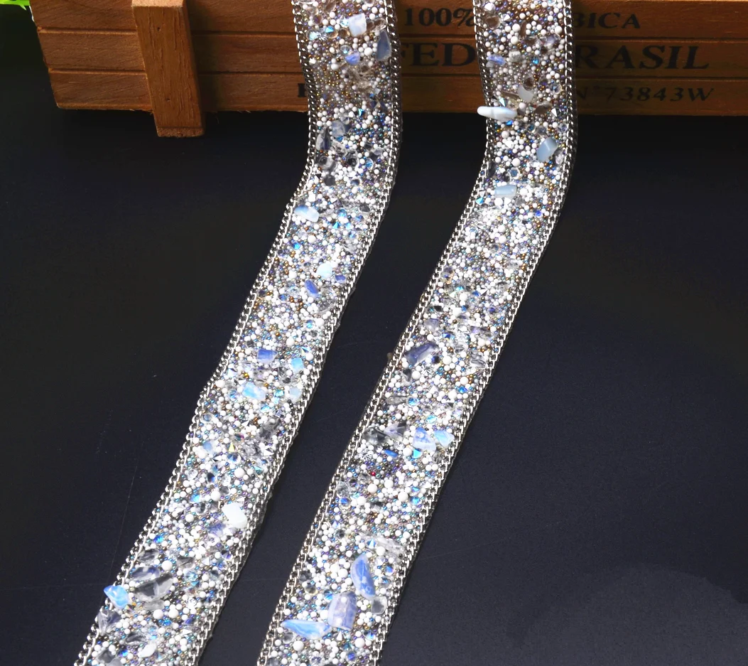 2*50cm Rhinestone chain iron on Trimming Wedding Decoration for sewing accessories trim for clothing diy
2*50cm Rhinestone chain iron on Trimming Wedding Decoration for sewing accessories trim for clothing diy