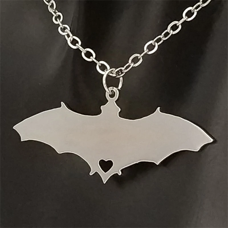 Stainless steel golden bat pendant necklace animal love necklace men and women jewelry Valentine's Day gift
Stainless steel golden bat pendant necklace animal love necklace men and women jewelry Valentine's Day gift
