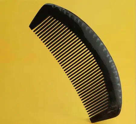 High Quality Natural wide tooth Ox Horn Comb Of Hair No Static Health Care buffalo horn Hair Brush Hairdressing
High Quality Natural wide tooth Ox Horn Comb Of Hair No Static Health Care buffalo horn Hair Brush Hairdressing