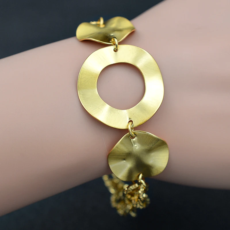 Diana baby Jewelry Trendy Round Charm Bracelets For Women Link Chains Bracelets Chain For Party Wedding Anniversary Jewelry
Diana baby Jewelry Trendy Round Charm Bracelets For Women Link Chains Bracelets Chain For Party Wedding Anniversary Jewelry