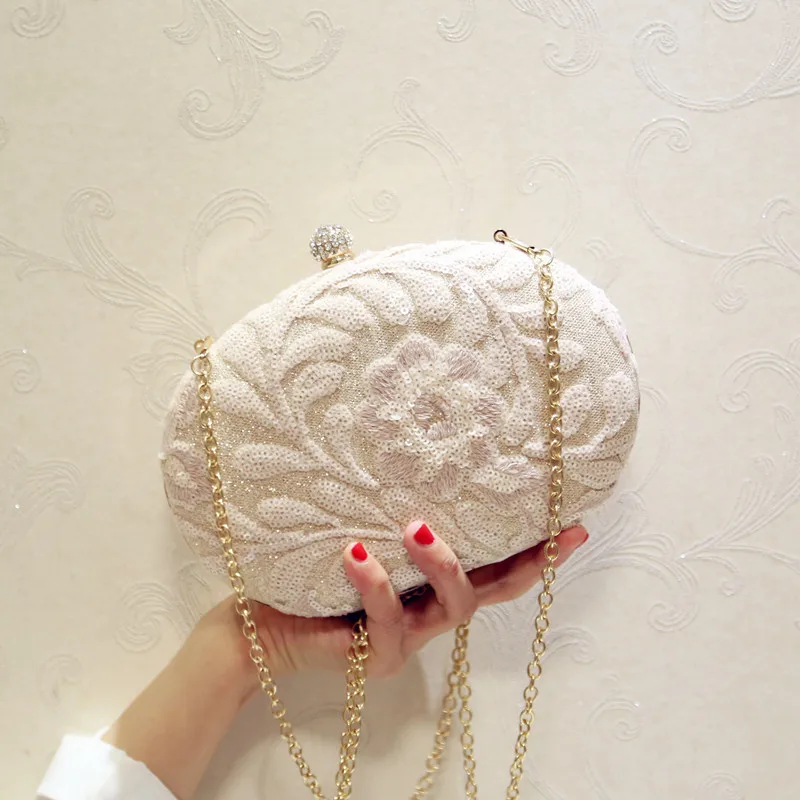 2022 Fashion Sequined Clutches bag Women's evening bags Gold Luxury Diamond Embroidery Wedding Party Purse Handbag MN2019
2022 Fashion Sequined Clutches bag Women's evening bags Gold Luxury Diamond Embroidery Wedding Party Purse Handbag MN2019