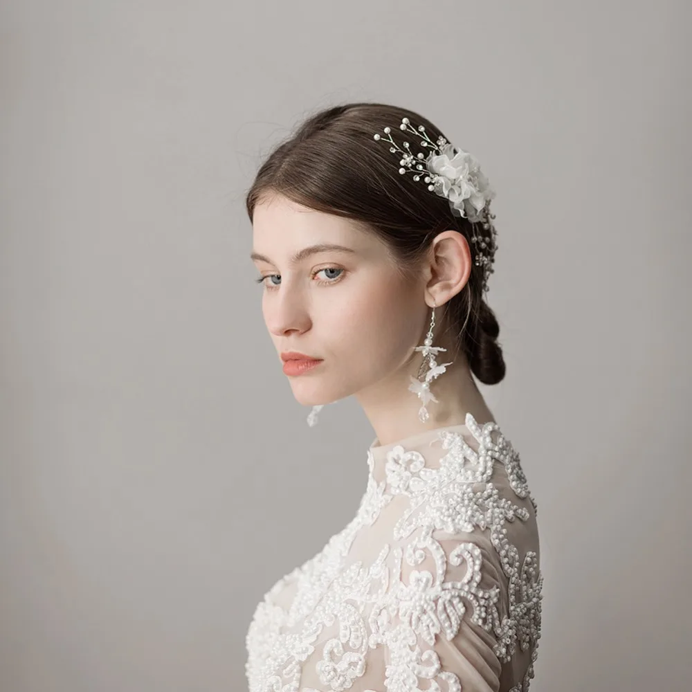 High Qualities Women Unique Sliver Flower Combs Handmade Hair Hairbands Bride Wedding Wear Hair Accessories O383
High Qualities Women Unique Sliver Flower Combs Handmade Hair Hairbands Bride Wedding Wear Hair Accessories O383