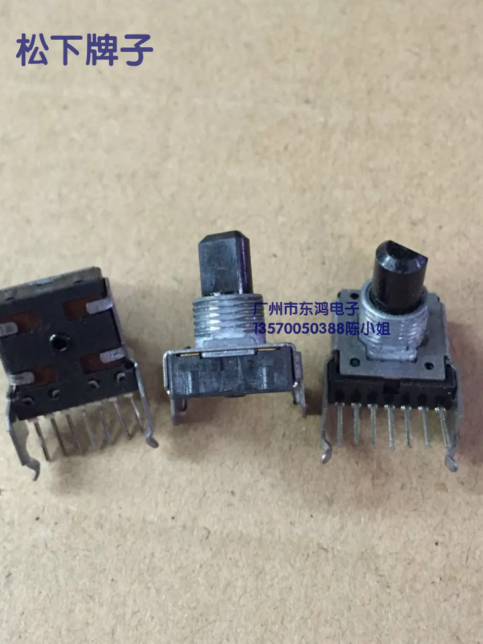 1pcs brand RK14 type potentiometer, G100K axis long package thread, 13mm row of 7 feet
1pcs brand RK14 type potentiometer, G100K axis long package thread, 13mm row of 7 feet