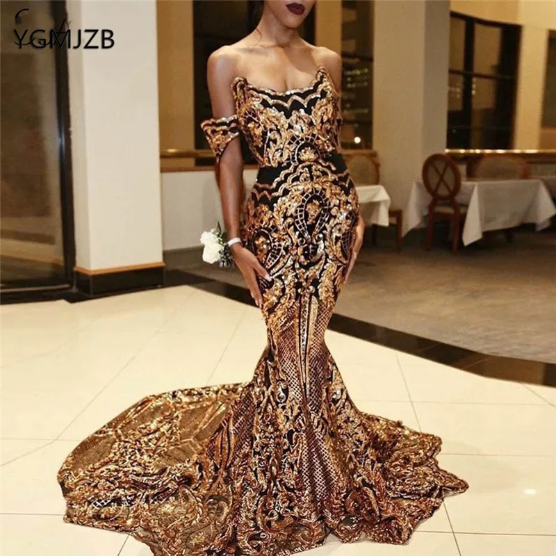 Gold Off Shoulder Long Evening Dress Sequin Bling Black Evening Gown Sexy Women Saudi Arabic Formal Party Dress Prom Gown
Gold Off Shoulder Long Evening Dress Sequin Bling Black Evening Gown Sexy Women Saudi Arabic Formal Party Dress Prom Gown