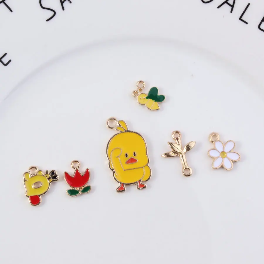 Fashion Cartoon Chicken bee flower Enamel Alloy Metal Dangle Charms Pendant For DIY Earring Necklace Jewelry Findings Making
Fashion Cartoon Chicken bee flower Enamel Alloy Metal Dangle Charms Pendant For DIY Earring Necklace Jewelry Findings Making