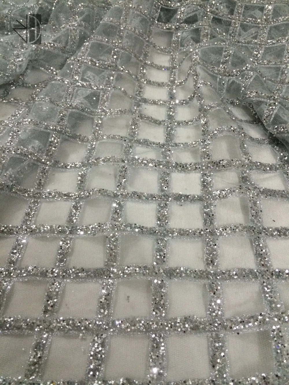 On sale African tulle embroidery SYJ-72721 with glued glitter French lace fabric for bridal dress
On sale African tulle embroidery SYJ-72721 with glued glitter French lace fabric for bridal dress