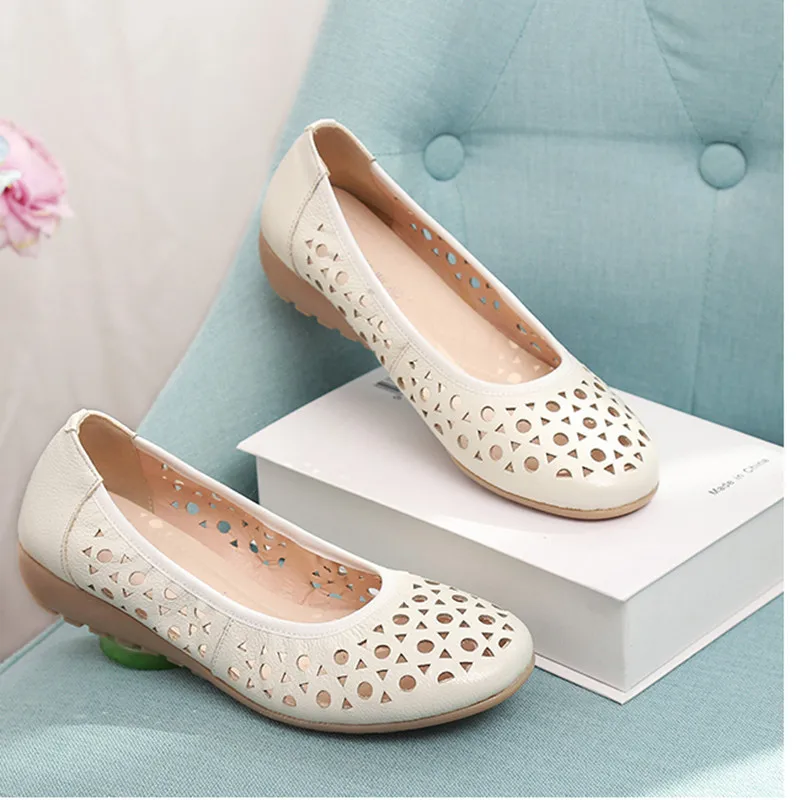 AIYUQI Sandals Summer Women 2021 New Genuine Leather Sandals Women Hole Breathable Flat Mom Sandals Large Size Shoes Women
AIYUQI Sandals Summer Women 2021 New Genuine Leather Sandals Women Hole Breathable Flat Mom Sandals Large Size Shoes Women