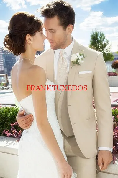 2017Custom Made New Style Groom Tuxedos Notch Lapel Men's Suit Groomsman/Bridegroom Wedding/Prom Suits (Jacket+Pants+Vest+Tie)
2017Custom Made New Style Groom Tuxedos Notch Lapel Men's Suit Groomsman/Bridegroom Wedding/Prom Suits (Jacket+Pants+Vest+Tie)