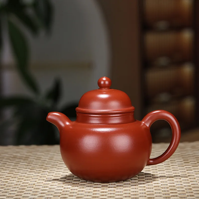 Ручная сборная руда dahongpao Duo шар кастрюля классического традиционного оптического элемента лица специальный чайник
Ручная сборная руда dahongpao Duo шар кастрюля классического традиционного оптического элемента лица специальный чайник