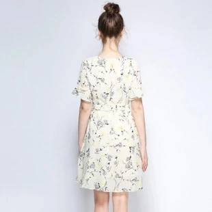 Kerrilado New Fashion Spring Summer Female Flower Print Women H Type Fresh Dress Plus Size 5XL AD23
Kerrilado New Fashion Spring Summer Female Flower Print Women H Type Fresh Dress Plus Size 5XL AD23