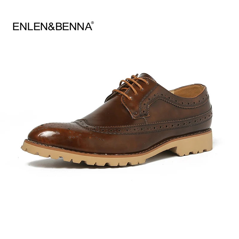 2018 Men Dress Shoes Autumn Fashion Patent Leather Men Carved Brogue Oxfords Casual Men Shoes Mens Flats Men Wedding Party Shoes
2018 Men Dress Shoes Autumn Fashion Patent Leather Men Carved Brogue Oxfords Casual Men Shoes Mens Flats Men Wedding Party Shoes