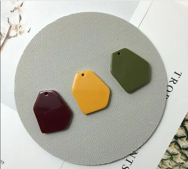 New style 50pcs/lot color printing geometric irregular hexagon shape acrylic beads diy jewelry earring/garment pendant accessory
New style 50pcs/lot color printing geometric irregular hexagon shape acrylic beads diy jewelry earring/garment pendant accessory