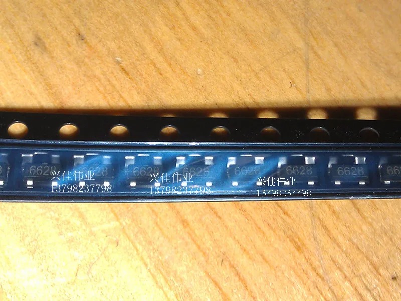500PCS/LOT Brand new original XC6206P332MR SOT-23 silk screen: 662* 3.3V/0.5A regulator chip
500PCS/LOT Brand new original XC6206P332MR SOT-23 silk screen: 662* 3.3V/0.5A regulator chip
