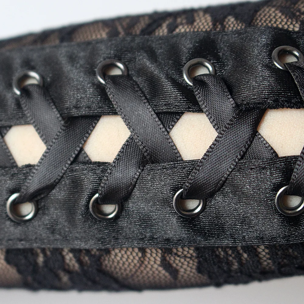 Cosplay Queen Sexy lace strap gloves long paragraph fun temptation ribbon rivet half finger ceremonial ball gloves nightclub For
Cosplay Queen Sexy lace strap gloves long paragraph fun temptation ribbon rivet half finger ceremonial ball gloves nightclub For