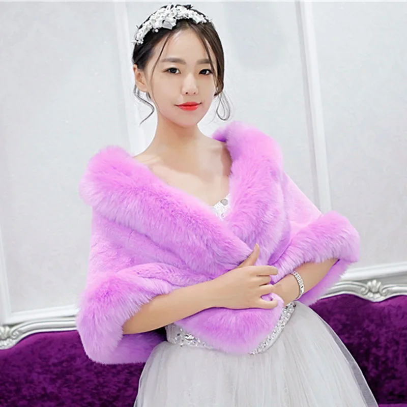 Women Bat Sleeve Faux Fur Gilet Rabbit Fur Poncho Cloak Faux Fox Fur Cape Mink Fur Coat Bride Wedding Shawl
Women Bat Sleeve Faux Fur Gilet Rabbit Fur Poncho Cloak Faux Fox Fur Cape Mink Fur Coat Bride Wedding Shawl