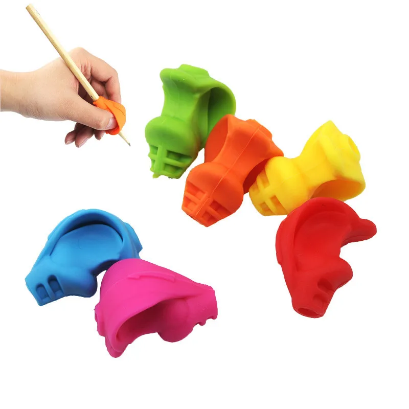1Pcs High Quality Silicone Pencil Holder Office School Supplies Writing Aid Grip Posture Correction Pencil Free Shipping
1Pcs High Quality Silicone Pencil Holder Office School Supplies Writing Aid Grip Posture Correction Pencil Free Shipping