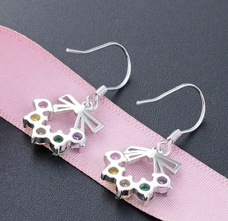 YJBR002479 New Fashion Accessories Inlaid Color Zirconite Earrings Women S925 Pure Silver Pendant
YJBR002479 New Fashion Accessories Inlaid Color Zirconite Earrings Women S925 Pure Silver Pendant