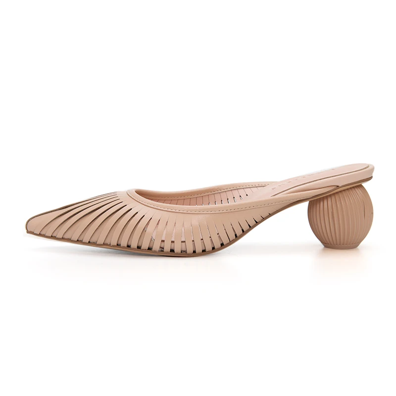 Transparent Pumps Pointed Toe Women High Heel 2019 Luxury Design Strange Round Crystal Med Heel Woman Fashion Party Wedding Shoe
Transparent Pumps Pointed Toe Women High Heel 2019 Luxury Design Strange Round Crystal Med Heel Woman Fashion Party Wedding Shoe