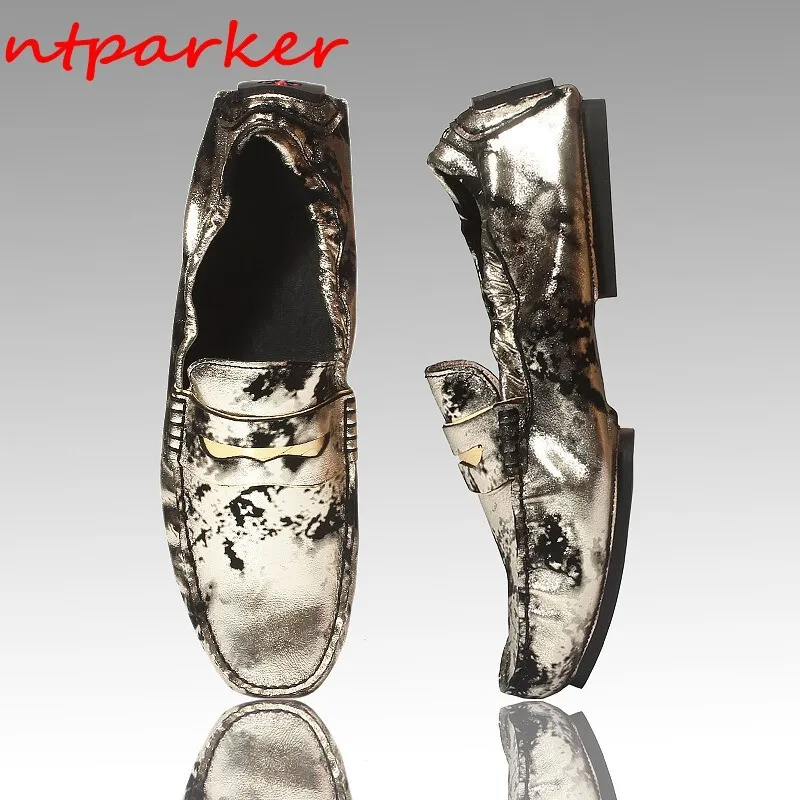 Genuine leather Shinny Mens Peans Summer Loafers Shoes Flat heel Slip on Moccasins Driving Boats Lazy Shoes Formal Casual Shoe
Genuine leather Shinny Mens Peans Summer Loafers Shoes Flat heel Slip on Moccasins Driving Boats Lazy Shoes Formal Casual Shoe