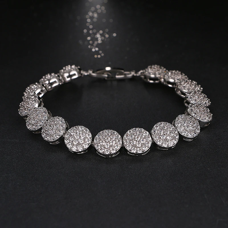 TOP Quality Luxury Micro Inlay Craft AAA Cubic Zirconia Studded Bracelets Women Jewelry Party Show Gifts Factory Direct B-024
TOP Quality Luxury Micro Inlay Craft AAA Cubic Zirconia Studded Bracelets Women Jewelry Party Show Gifts Factory Direct B-024