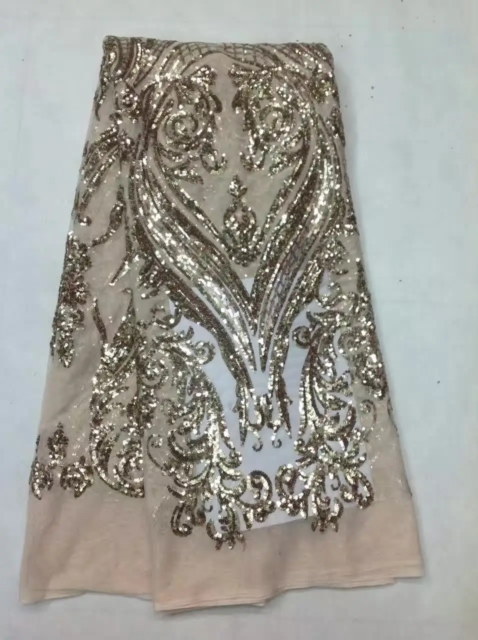 Wine color tulle lace fabric with sequin lace trim African french net lace fabric high quality for evening dress JL1063
Wine color tulle lace fabric with sequin lace trim African french net lace fabric high quality for evening dress JL1063