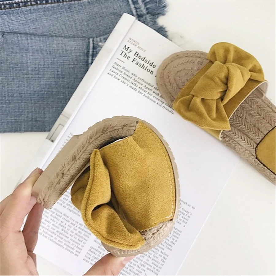 mycyk New Women's Slippers Bowknot Ladies Slipper Summer Flat Sandals Summer Vacation Beach Casual Indoor Shoes Flip Flops
mycyk New Women's Slippers Bowknot Ladies Slipper Summer Flat Sandals Summer Vacation Beach Casual Indoor Shoes Flip Flops