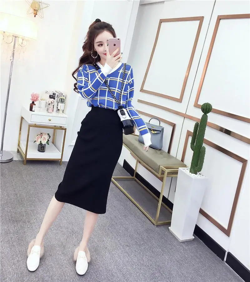 Good Quality Autumn Winter Korean Fashion Sexy Loose V-Neck Plaid Sweater Split Knitting Bodycon Skirt Suit Women Outfit
Good Quality Autumn Winter Korean Fashion Sexy Loose V-Neck Plaid Sweater Split Knitting Bodycon Skirt Suit Women Outfit