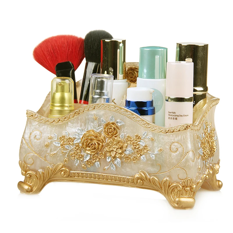 European cosmetics box containing a large family does not cover the resin with no mirror, skin care products
European cosmetics box containing a large family does not cover the resin with no mirror, skin care products