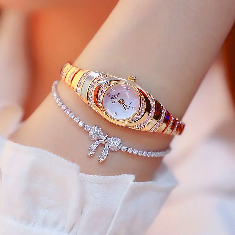 Top Brand Small And Elegant Ladies Small Dial Watch Women Charm Bracelet Watch Luminous Girl Fashion Casual Watch Zegarek Damski
Top Brand Small And Elegant Ladies Small Dial Watch Women Charm Bracelet Watch Luminous Girl Fashion Casual Watch Zegarek Damski