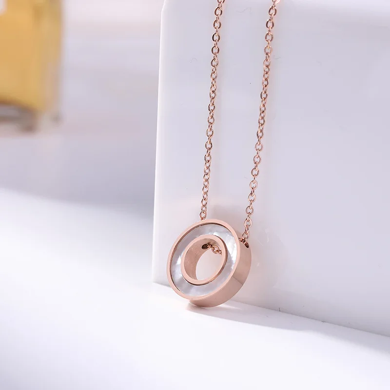 Fashion white shell circle necklaces & pendants kolye, pink gold color stainless steel black round necklaces for women jewellery
Fashion white shell circle necklaces & pendants kolye, pink gold color stainless steel black round necklaces for women jewellery