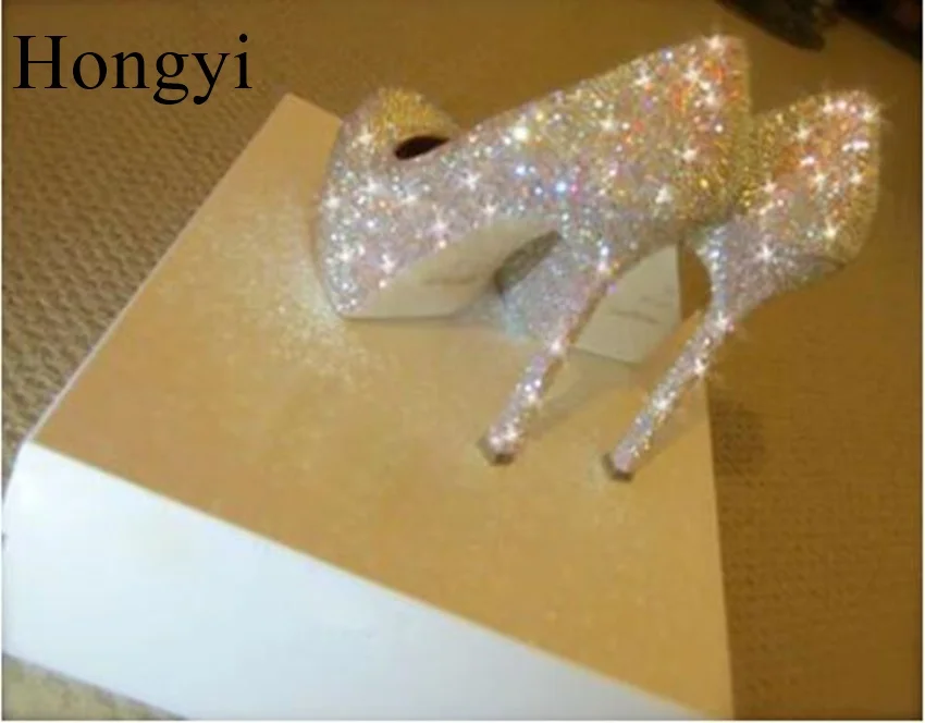Hongyi Silver crystal bling bling high heel wedding shoes platform glittering diamond bridal shoes unique design party pumps
Hongyi Silver crystal bling bling high heel wedding shoes platform glittering diamond bridal shoes unique design party pumps