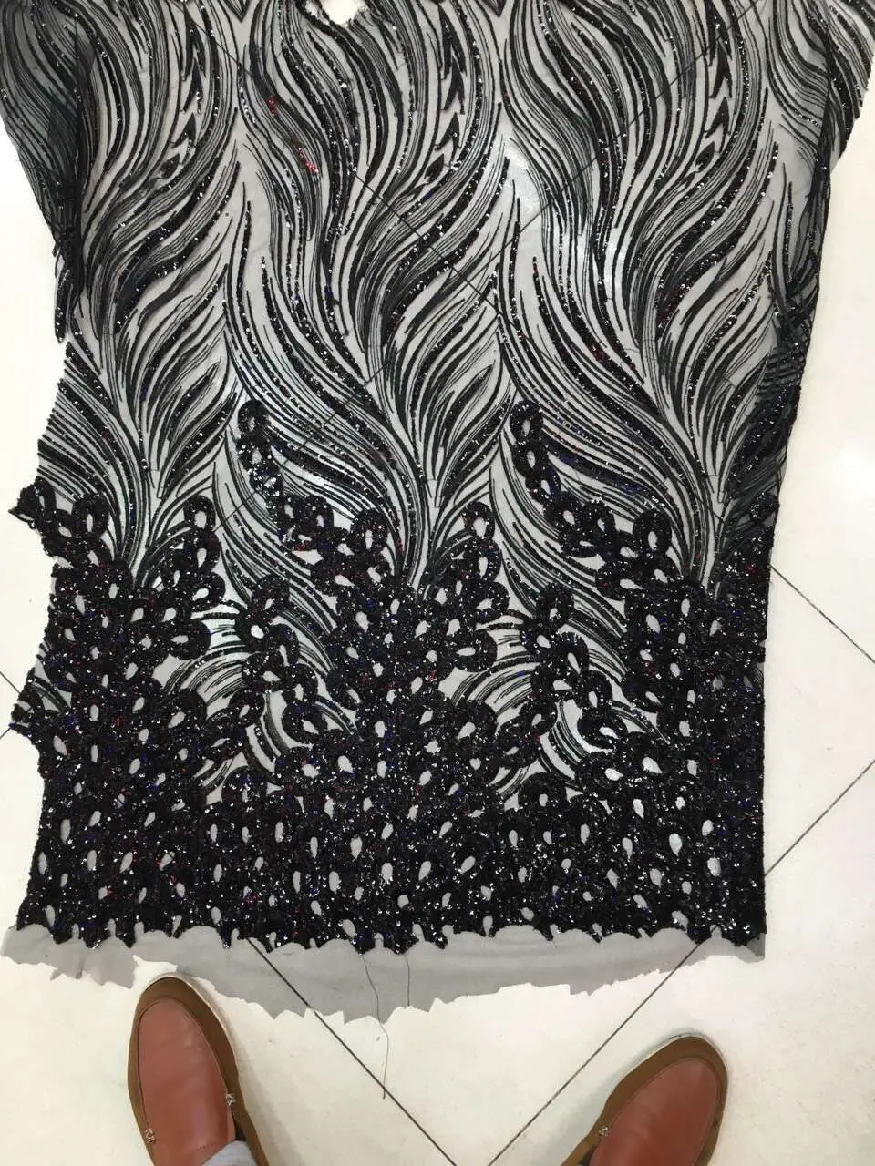 5yards/lot popular style french net lace fabric with sequins for party dress SYJ-6711
5yards/lot popular style french net lace fabric with sequins for party dress SYJ-6711