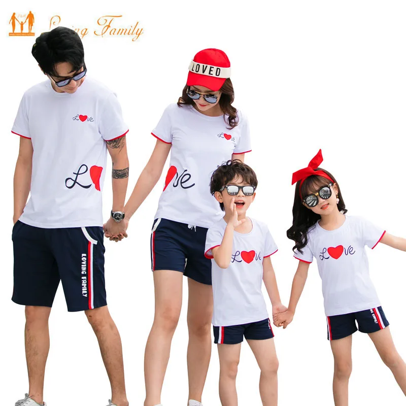 Одинаковые наряды для семьи, летняя стильная футболка с надписью «Family Look LOVE», короткие Pnats, одежда для матери и дочери, комплект одежды для От...
Одинаковые наряды для семьи, летняя стильная футболка с надписью «Family Look LOVE», короткие Pnats, одежда для матери и дочери, комплект одежды для От...
