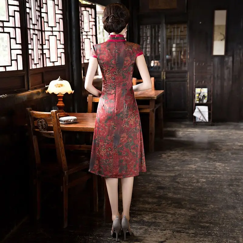 AO Dai Ladies Rayon Cheongsam 2019 Chinese style Mandarin Collar Knee Length Dress Womens Qipao Slim Party Dresses Vestido
AO Dai Ladies Rayon Cheongsam 2019 Chinese style Mandarin Collar Knee Length Dress Womens Qipao Slim Party Dresses Vestido