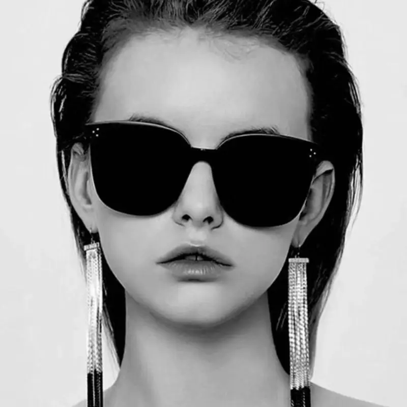 8 colors 2021 NEW big box Sunglasses Women Brand Designer Fashion Cateye Frame Mirror Lens Sexy feminino Sun Glasses
8 colors 2021 NEW big box Sunglasses Women Brand Designer Fashion Cateye Frame Mirror Lens Sexy feminino Sun Glasses