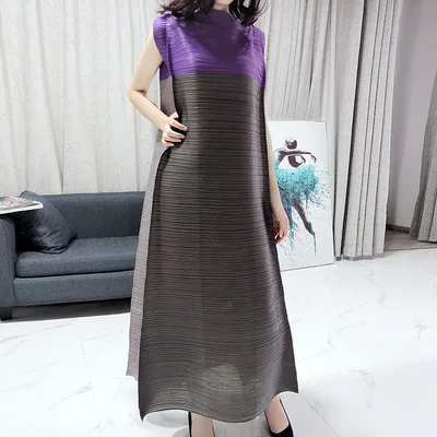 Changpleat 2019 Spring Summer Loose Sleeveless Dress Miyak Pleated Fashion Design Stand Collar Large Size Maxi Dresses Tide D909
Changpleat 2019 Spring Summer Loose Sleeveless Dress Miyak Pleated Fashion Design Stand Collar Large Size Maxi Dresses Tide D909
