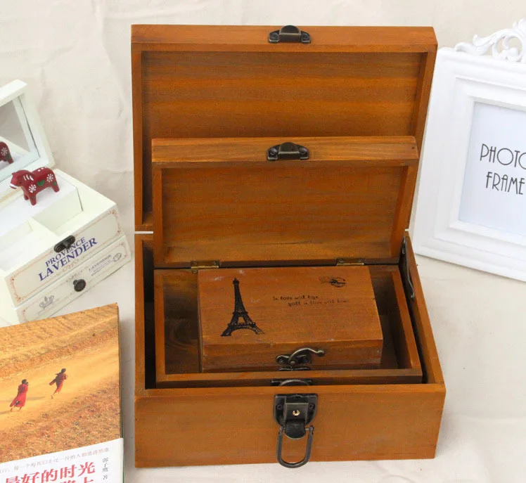 1PC Zakka retro interlocking wooden grocery old wooden desktop Postcard jewelry storage box 24.8x20x11cm JL 0903
1PC Zakka retro interlocking wooden grocery old wooden desktop Postcard jewelry storage box 24.8x20x11cm JL 0903