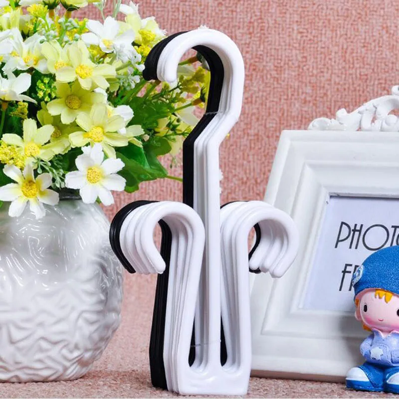 200pcs Strengthen Flexiable Slipper Hanger Hook Plastic Supermarket Cotton-padded Shoes Sandals Hanging Shoe Hanger ZA5248
200pcs Strengthen Flexiable Slipper Hanger Hook Plastic Supermarket Cotton-padded Shoes Sandals Hanging Shoe Hanger ZA5248