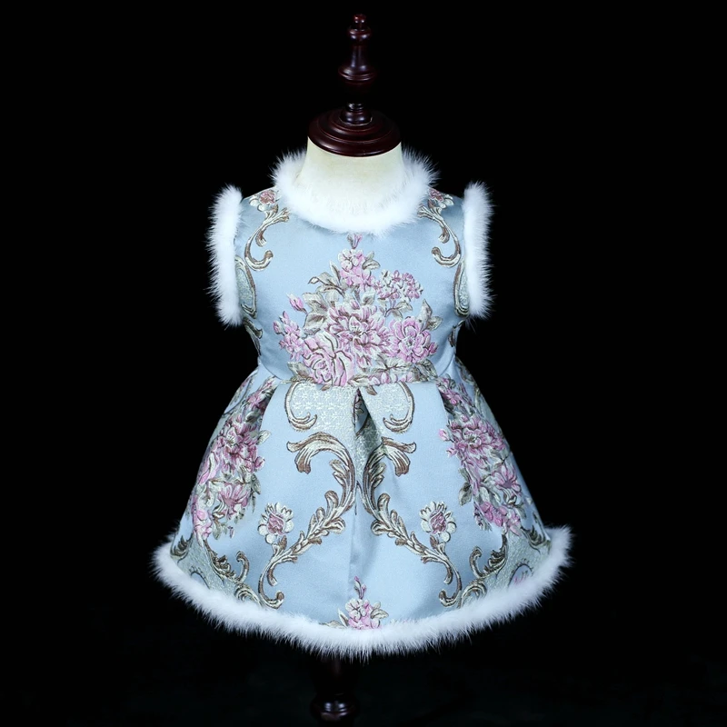 Winter palace embroidery dress women plus size girl princess dress family look matching clothes mother and daughter formal dress
Winter palace embroidery dress women plus size girl princess dress family look matching clothes mother and daughter formal dress